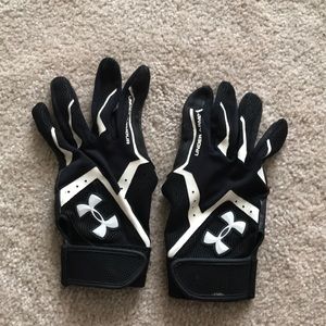 Under Armour Kids Baseball/Sotball Gloves - Y/Med
